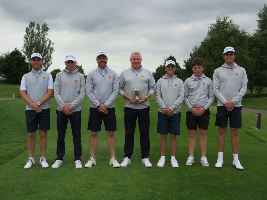 L to R Jake Phillips, Louis Ross, Nick Day, Gary Ward (Capt), Brendon Skidmore, Milan Reed and Ashley Millington