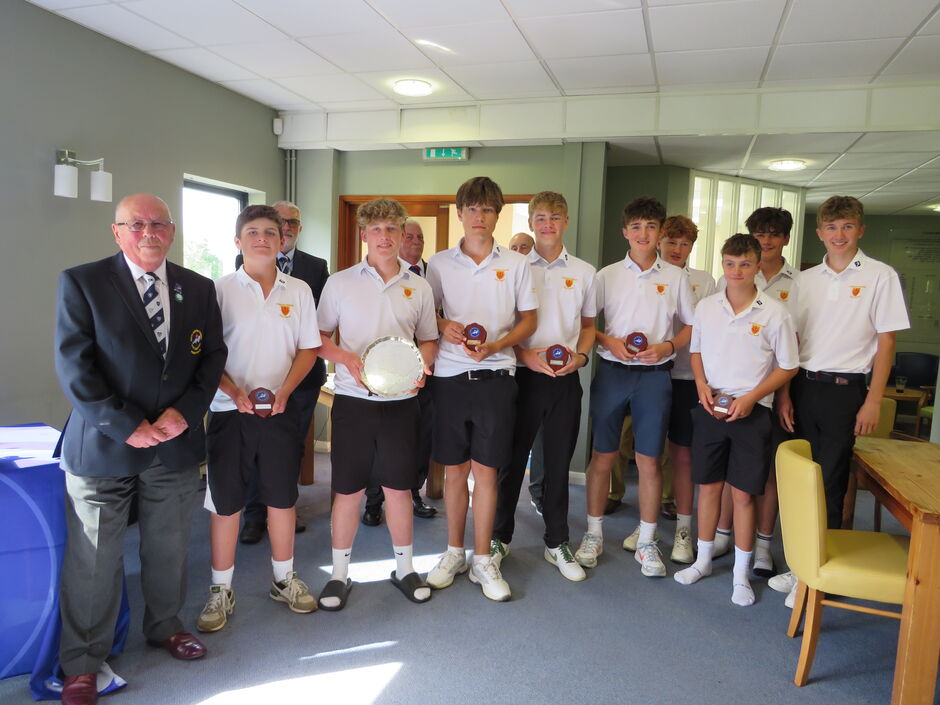 Gloucestershire Receiving the Salver